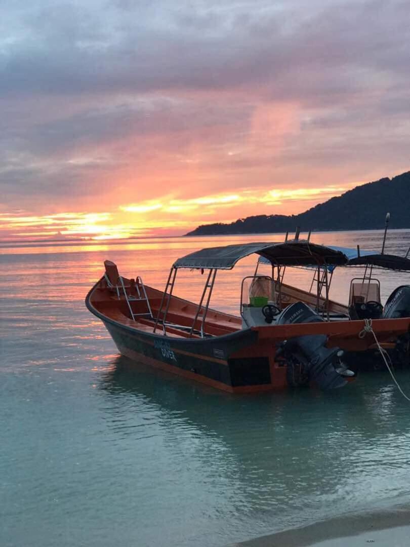 Matahari Long Beach Perhentian-Inseln Exterior foto